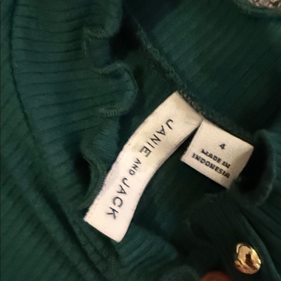 RIBBED RUFFLE TRIM TURTLENECK - Picture 3 of 3